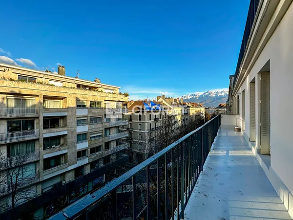 Appartement 2 pièces 57 m² 