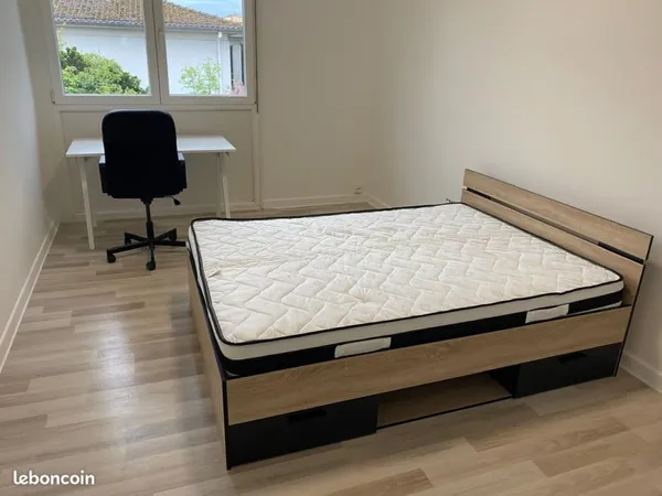 Colocation Chambre meublée de 14 m² dans maison totalement renovée à 5 min de Bridoux et du Technopo