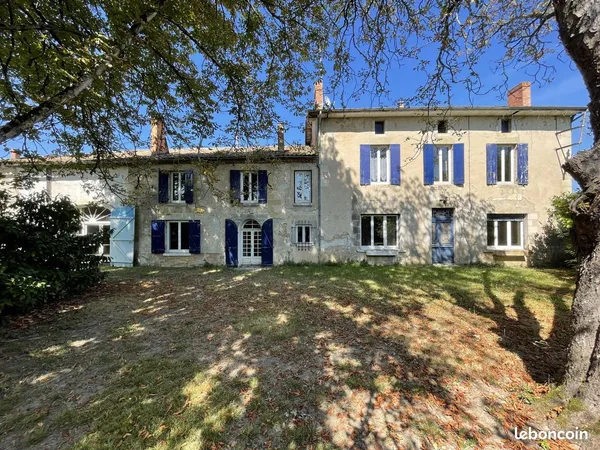 Maison 8 pièces 340 m² 