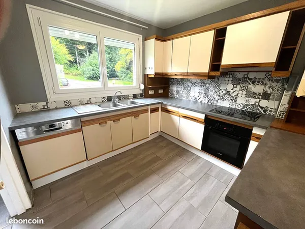 Appartement 5 pièces 97 m² 