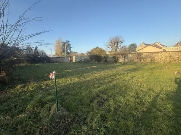 Terrain 728 m² 