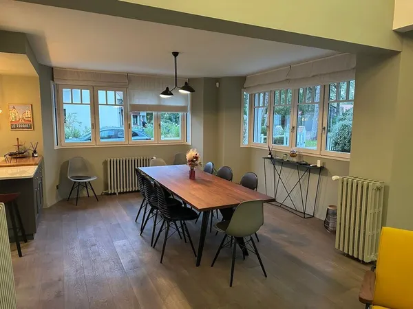 Maison individuelle 8 pièces 200 m² 