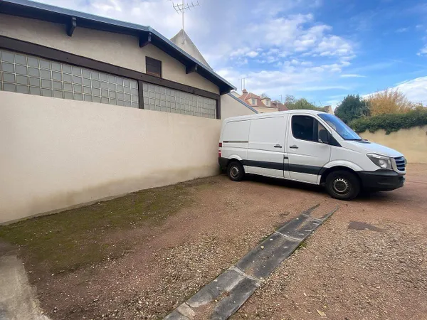 Parking - Garage Vente Montfort-l'Amaury   21000€