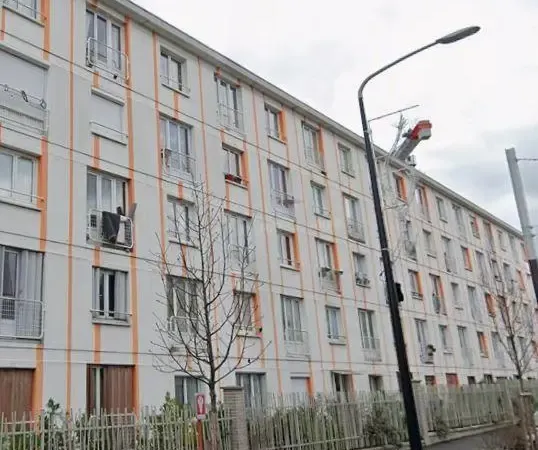 Parking - Garage Location Clichy-sous-Bois   76€