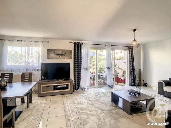 Villa 4 pièces 148 m² 