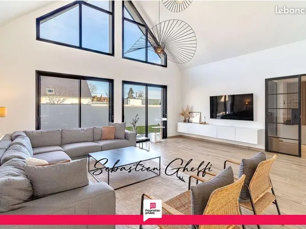 Maison 8 pièces 182 m² 
