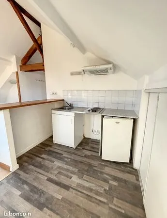Studio 1 pièce 20 m² 