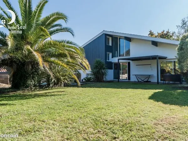 Maison 7 pièces 189 m² 