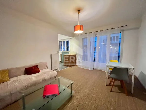 Appartement Pau 2 pièces 36.81 m2 + cave + cellier au dernier étage 
