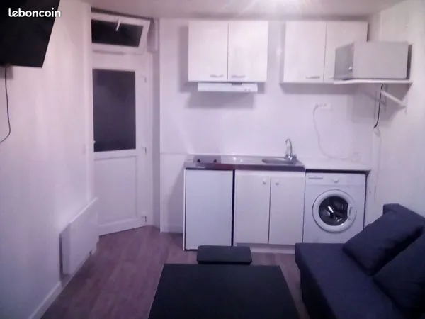 Grande chambre en colocation dans appartement F3 