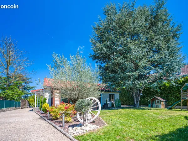Maison type 6 secteur calme 