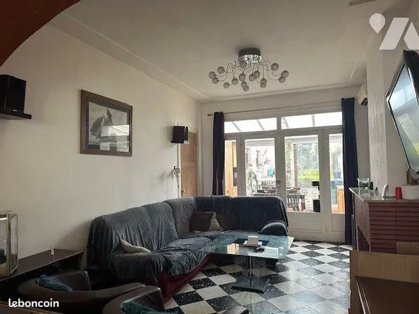 Maison 6 pièces 147 m² 