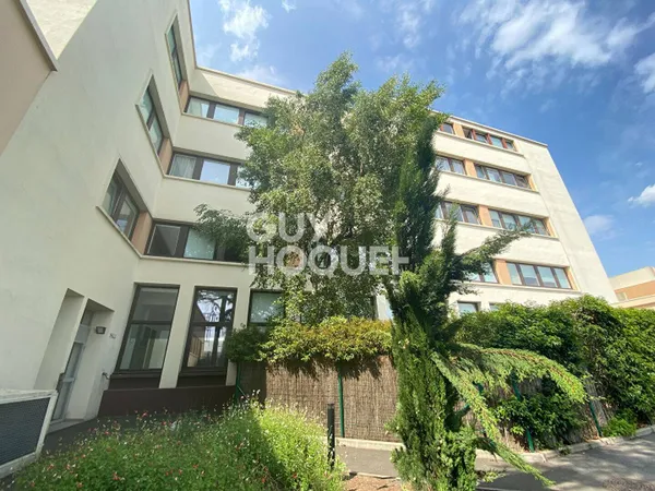 Studio 1 pièce 35 m² 
