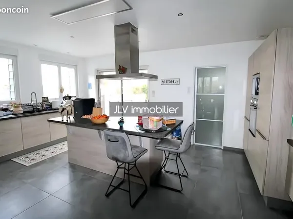 Maison 6 pièces 148 m² 