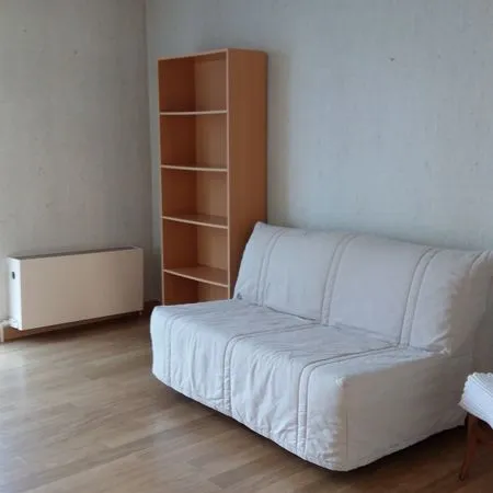 Loue chambre meublée chez particulier 