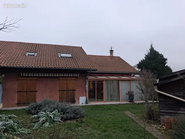 Maison d'habitation jumelée 