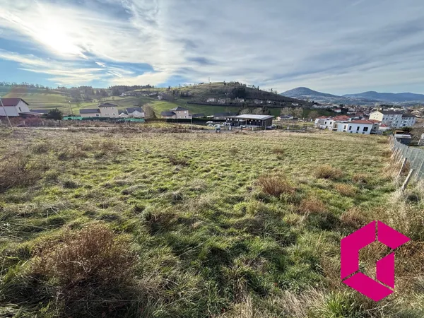 Terrain constructible proche centre-ville Yssingeaux ! 