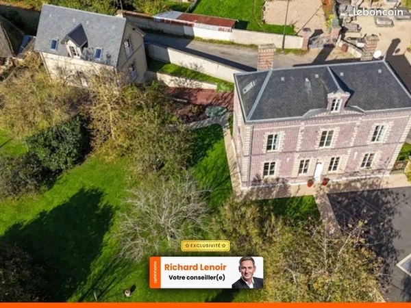 Maison 8 pièces 288 m² 
