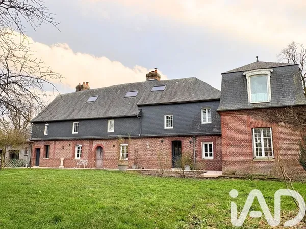 Maison 8 pièces 305 m² 