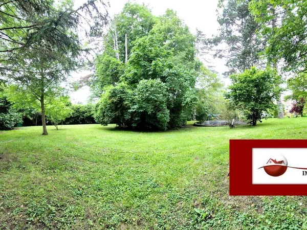 Terrain 1006 m² 
