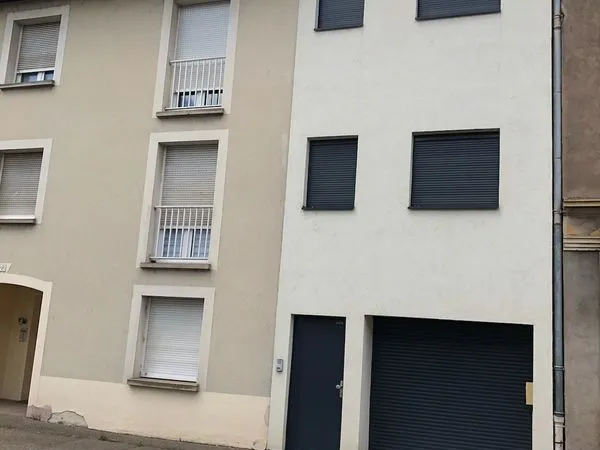AMNEVILLE Appartement duplex-terrasse 