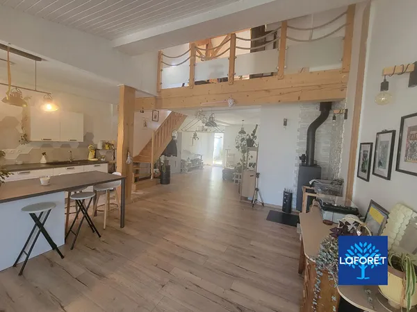 Appartement Glay 4 pièce(s) 109m2 