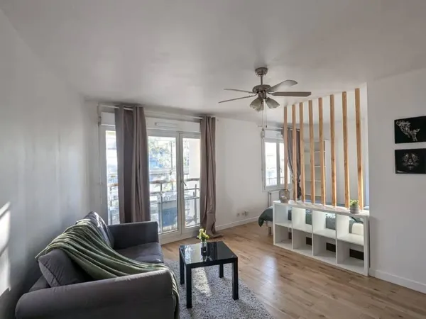 Location 35m² refait à neuf (+cave et parking fermé) dans le quartier centre ville Chatillon 