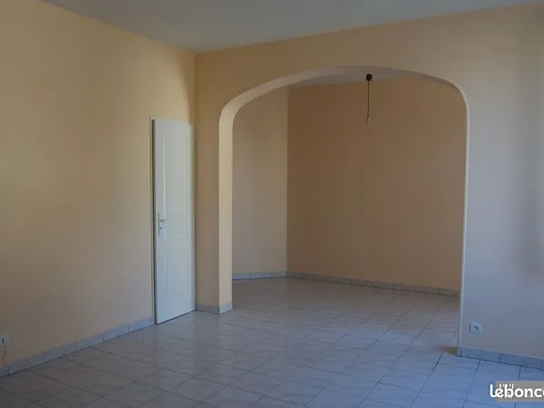 Appartement 4 pièces 80 m² 