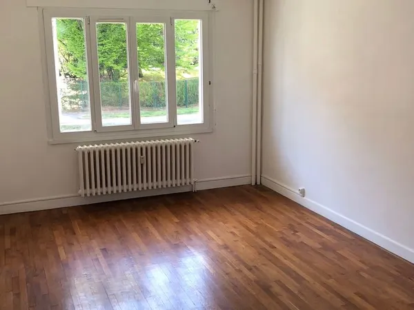 Appartement T2 48m2 rénové Chaprais 