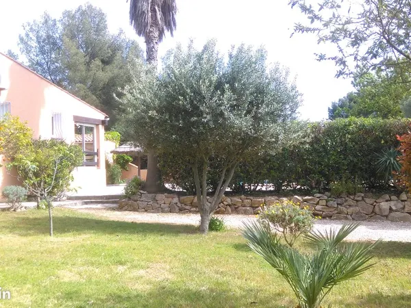 Villa Plain pied : 85 m2 , Piscine, Jardin 