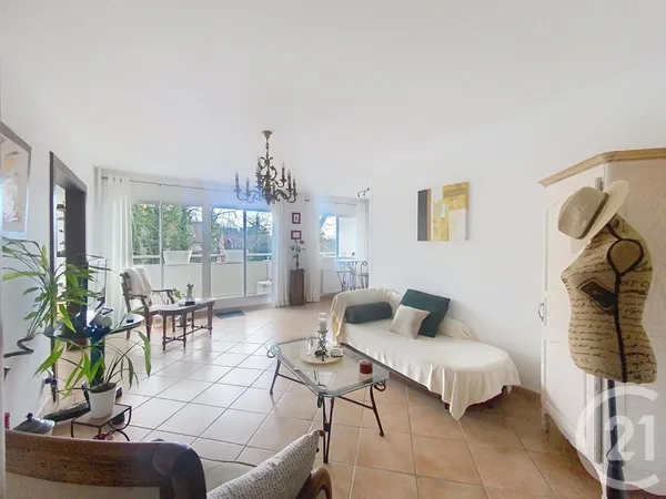 Appartement 4 pièces 80 m² 