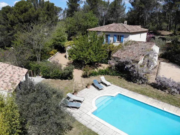 Villa 6 pièces 210 m² 