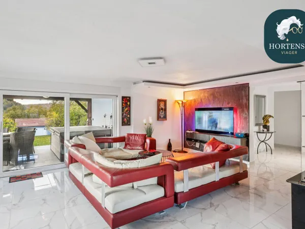 Maison 6 pièces 280 m² 