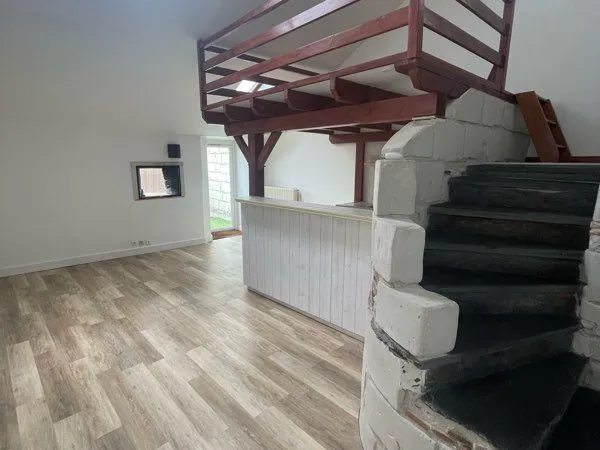 Appartement t2 bis les ponts de ce 
