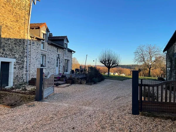 Maison 10 pièces 214 m² 