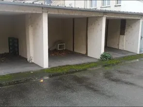 Lot de 8 places de parking 