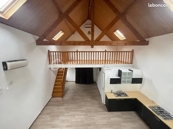 Loft 4 pièces 100 m² 