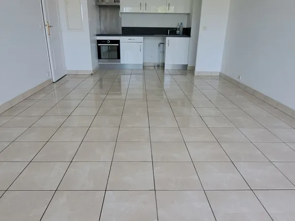 Charmant F2 de 45 m² au 2e étage avec parking en sous-sol 