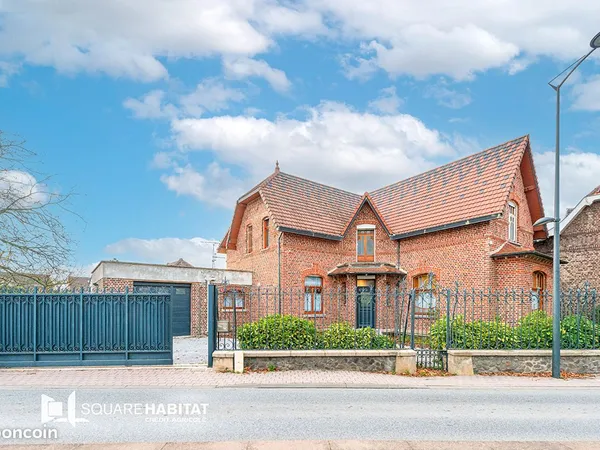 Maison 9 pièces 156 m² 