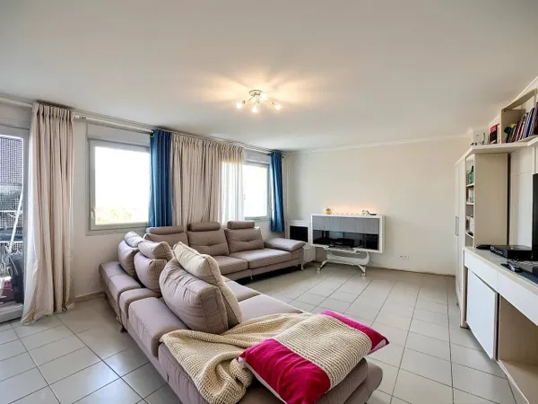 Appartement 4 pièces 80 m² 
