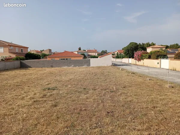 Particulier vend beau terrain sur Espira 