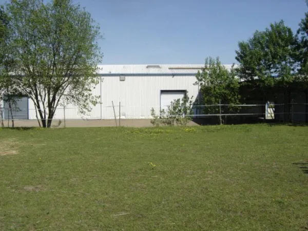 Local commercial 940 m² 