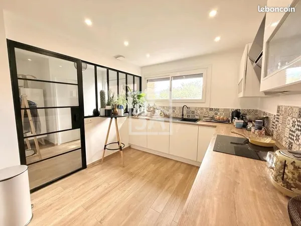 Maison 6 pièces 96 m² 