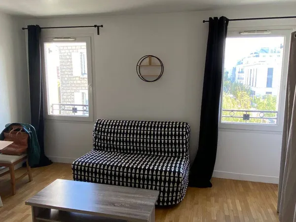 Studio 1 pièce 28 m² 