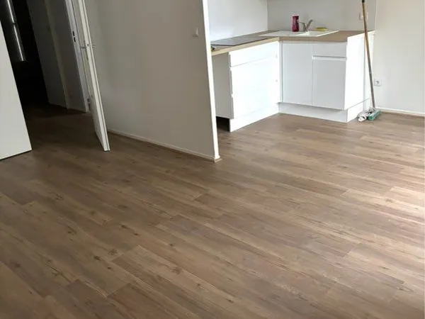 Apparemment F2 48M2 
