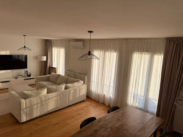 Appartement 4 pièces 80 m² 