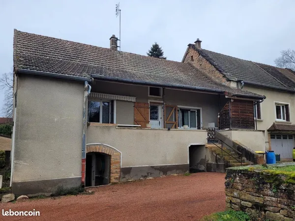 Propriété 3 pièces 90 m² 