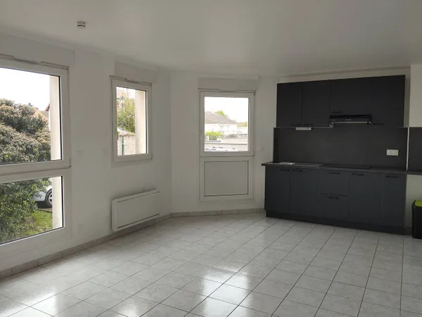 Studio 1 pièce 30 m² 