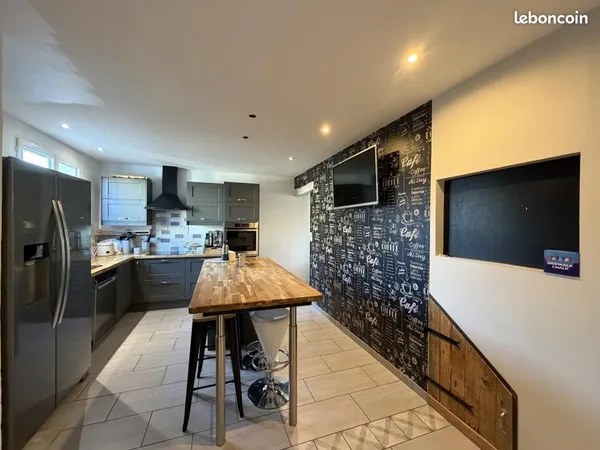 Maison 7 pièces 122 m² 