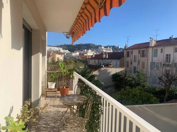 Appartement 3 pièces 84 m² 